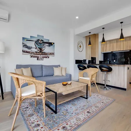 Apartment In Near *